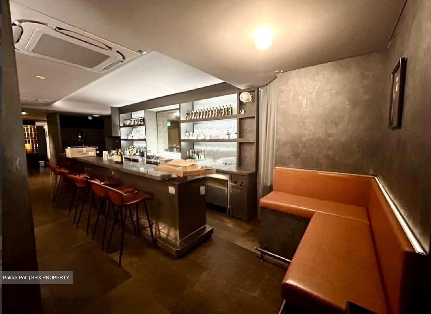 Telok Ayer Conservation Area (D1), Retail #588088051